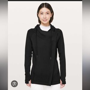 Lululemon easy coast wrap